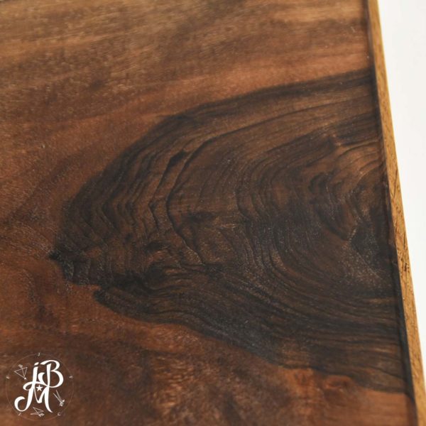 #design #deco #artetdecoration #wooden #interiordesign #art #création #instagood #artwork #bois #meuble #boisbrut #rawwood #beautifulwood #handmade #likeforfollow #MadeinFrance #photoofthedays #creajbm #marketplacescreatives #instadesign #picoftheday #likeforfollow #woodart #woodworking #charcuterieboard #cheeseboard #walnut #cheeselover #cuttingboard